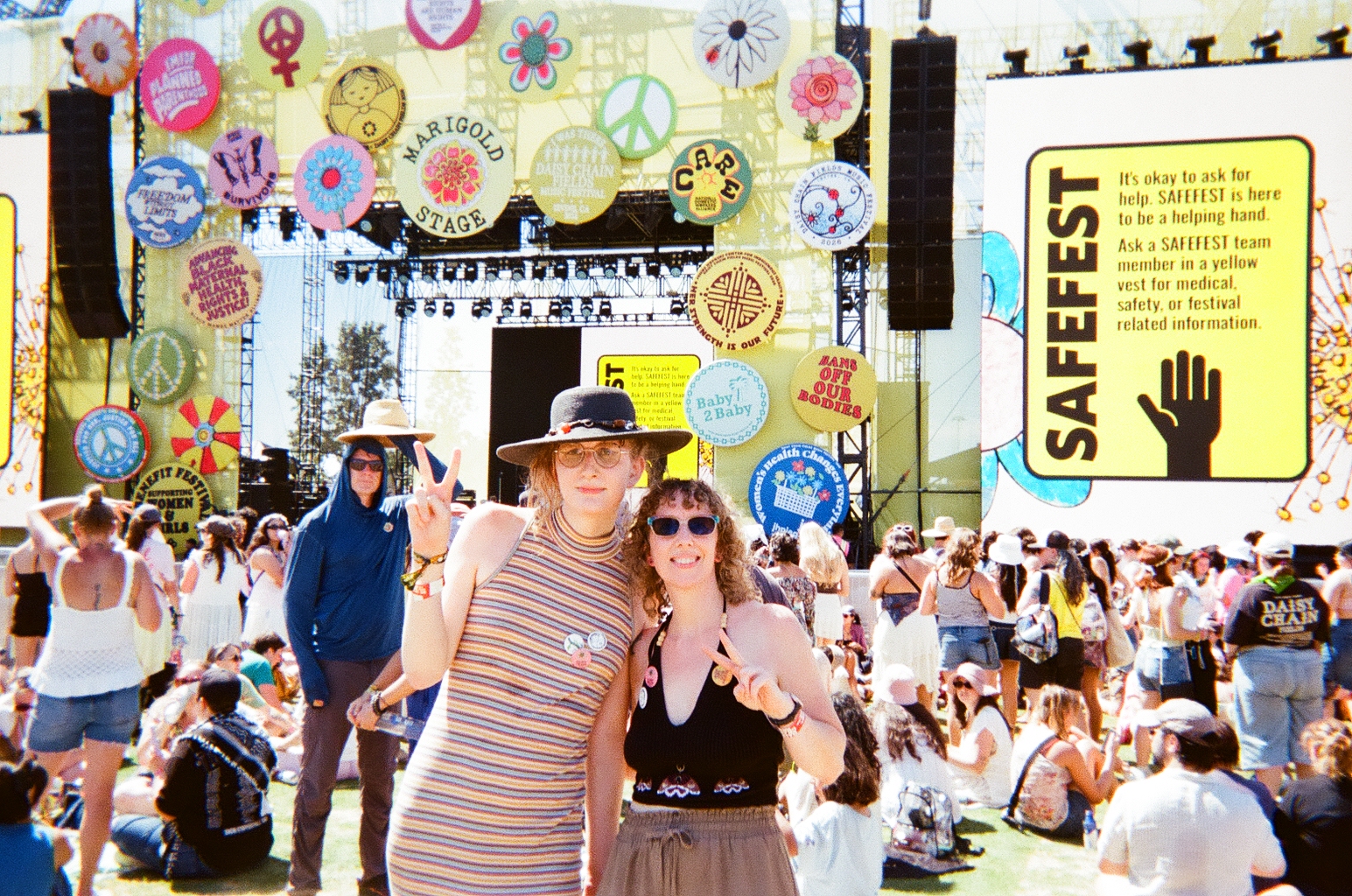 Daisy Chain Fields winner Genia B. and her daughter at the festival